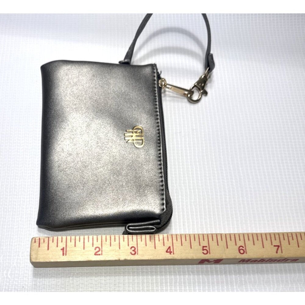 PurseN Zip Top Wristlet in Bronze with Gold Hardware - Picture 5 of 6
